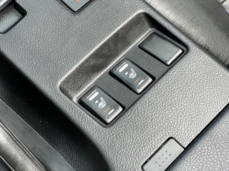 Nissan 350 Z Roadster Roadster Premium Pack *45 TKM*XENON*BOSE* 2006 - photo n°14 Nissan 350 Z Roadster Roadster Premium Pack *45 TKM*XENON*BOSE*  occasion à L'Union - photo n°14