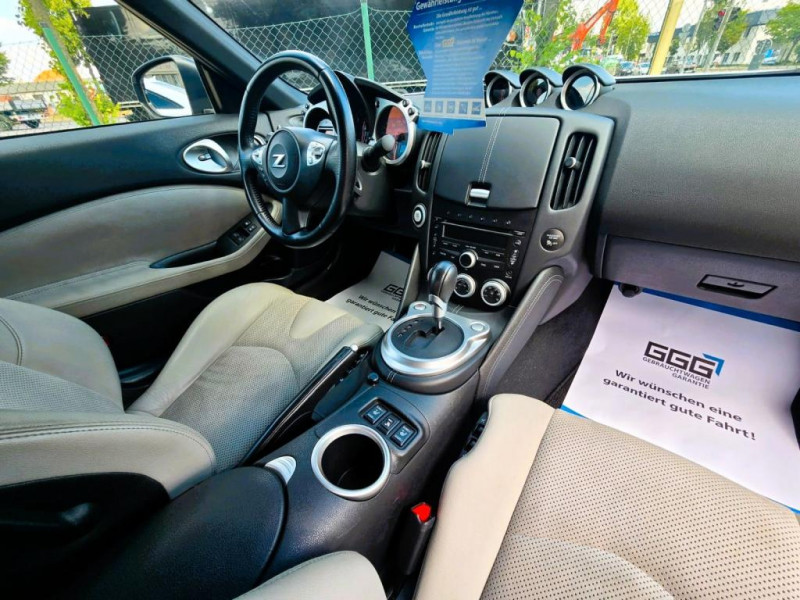 Nissan 370 Z Pack Coupé V6 / Navi / Klima / Xenon / BOSE 2011 - photo n°15 Nissan 370 Z Pack Coupé V6 / Navi / Klima / Xenon / BOSE  occasion à L'Union - photo n°15