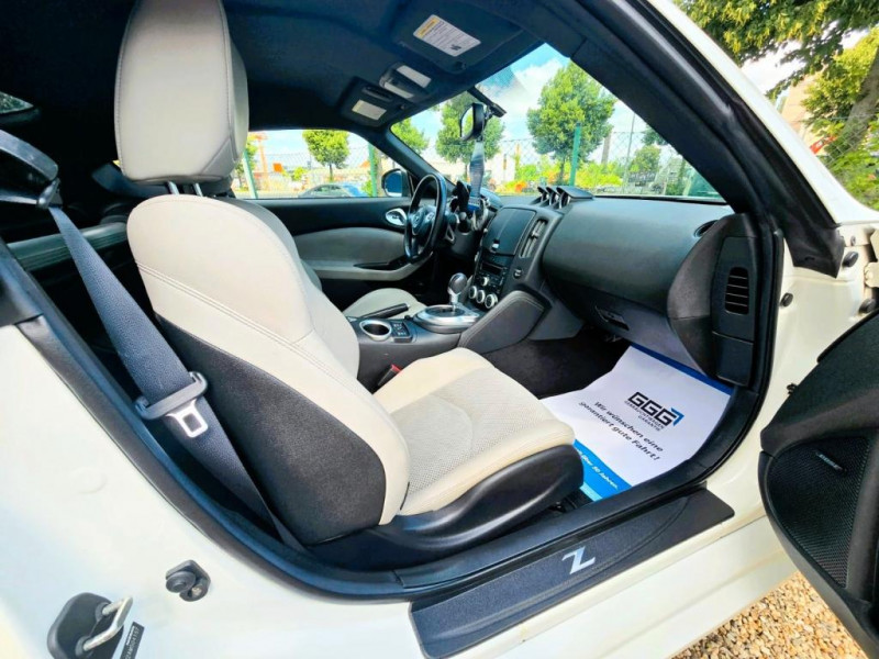 Nissan 370 Z Pack Coupé V6 / Navi / Klima / Xenon / BOSE 2011 - photo n°13 Nissan 370 Z Pack Coupé V6 / Navi / Klima / Xenon / BOSE  occasion à L'Union - photo n°13