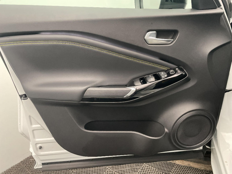 Nissan Juke Juke HYBRID 143 N-Sport  occasion � Saint-L�onard - photo n�19