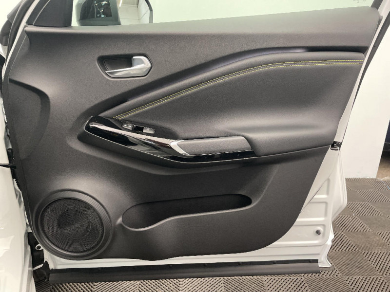 Nissan Juke Juke HYBRID 143 N-Sport  occasion � Saint-L�onard - photo n�20