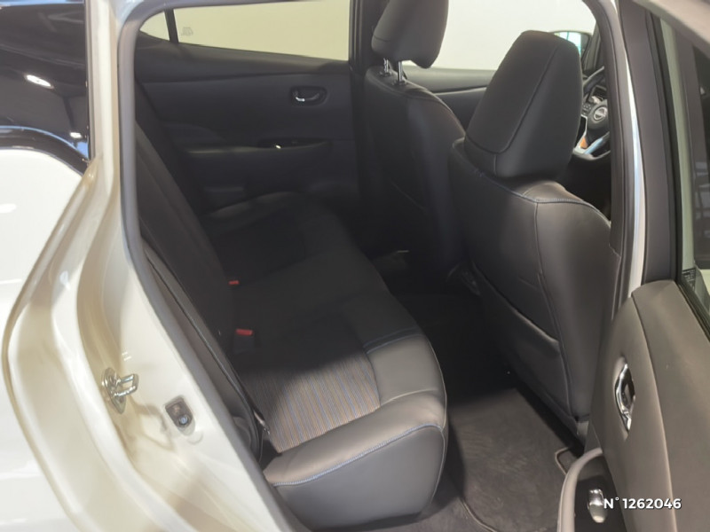 Nissan Leaf Leaf Electrique 40kWh N-Connecta 2024 - photo n°11 Nissan Leaf Leaf Electrique 40kWh N-Connecta  occasion à Lisieux - photo n°11