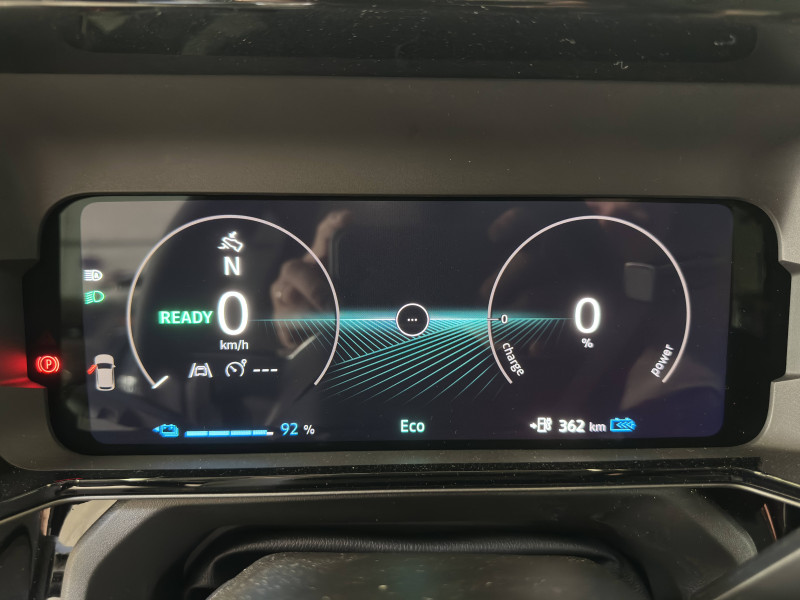 Nissan Micra Electrique 52kWh 150ch Advance 5p 2025 - photo n°16 Nissan Micra Electrique 52kWh 150ch Advance 5p  occasion à Royan - photo n°16