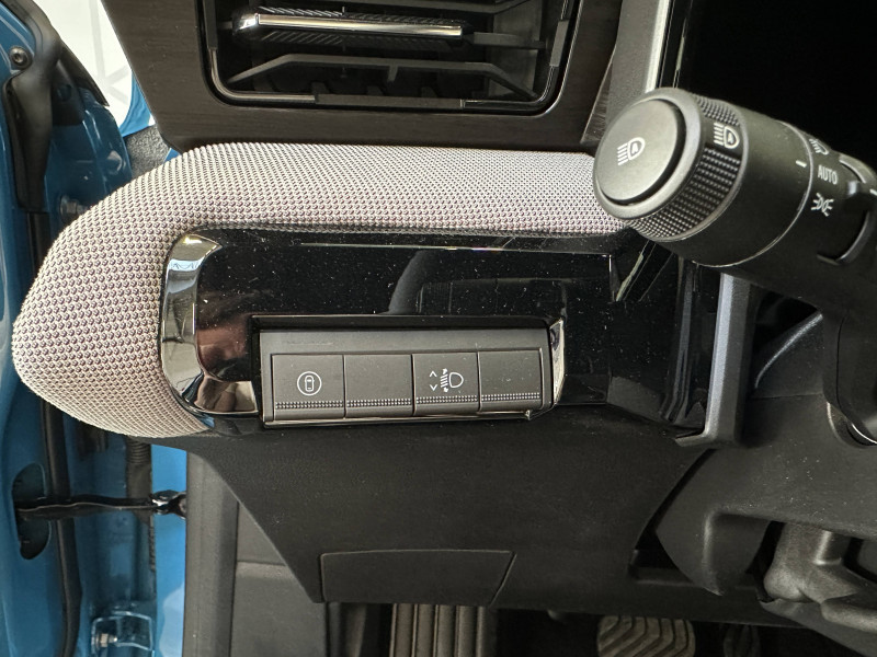 Nissan Micra Electrique 52kWh 150ch Advance 5p 2025 - photo n°14 Nissan Micra Electrique 52kWh 150ch Advance 5p  occasion à Royan - photo n°14