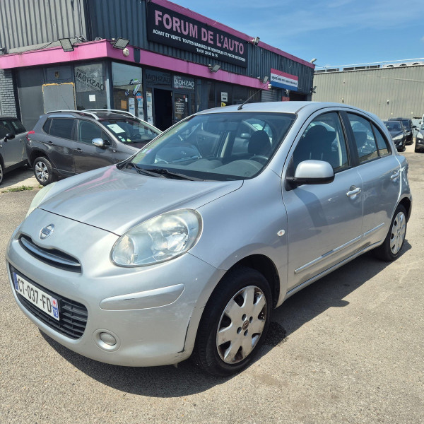 Nissan Micra IV 1.2 80 ELLE CHAÎNE DISTR BELLE