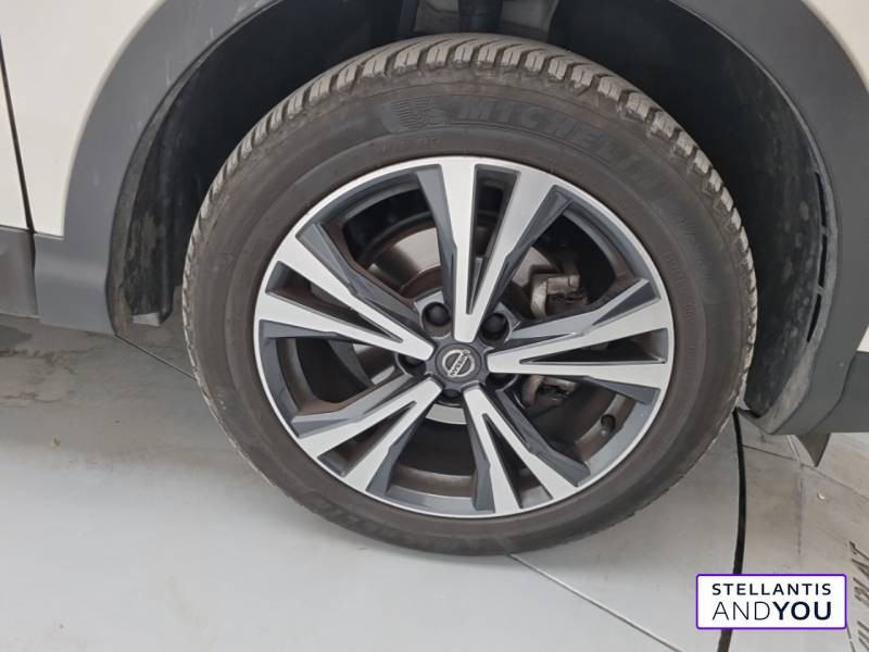 Nissan Qashqai 1.3 DIG-T 140 N-Connecta  occasion  MARSEILLE CEDEX 8 - photo n4