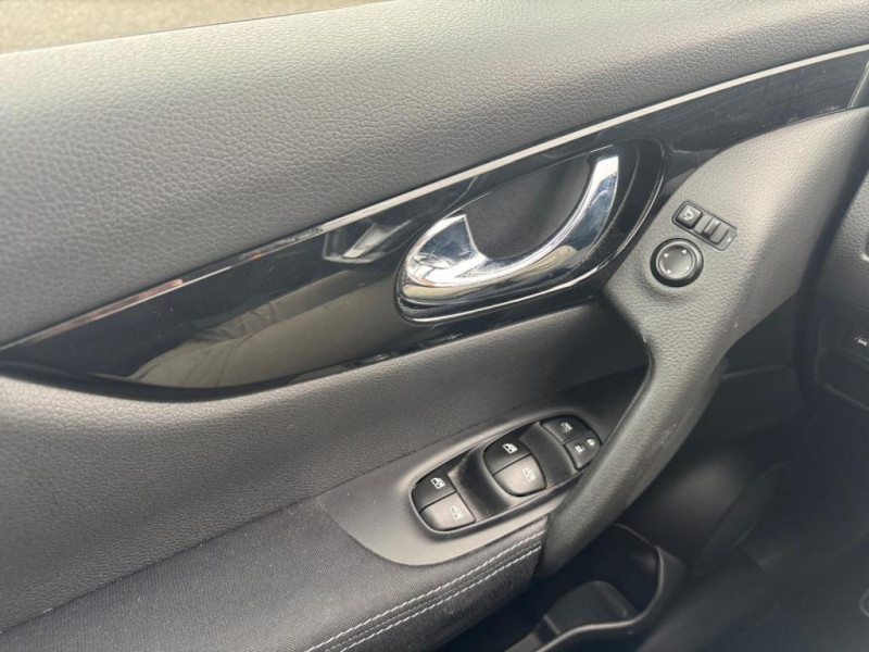 Nissan Qashqai 1.3 DIG-T - 160  N-Connecta 2020 - photo n°18 Nissan Qashqai 1.3 DIG-T - 160  N-Connecta  occasion à Lormont - photo n°18