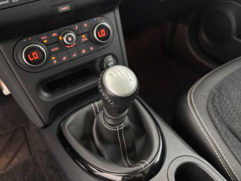 Nissan Qashqai 1.5 dCi 110 FAP 360 5p 2013 - photo n°19 Nissan Qashqai 1.5 dCi 110 FAP 360 5p  occasion à SAINT-GREGOIRE - photo n°19