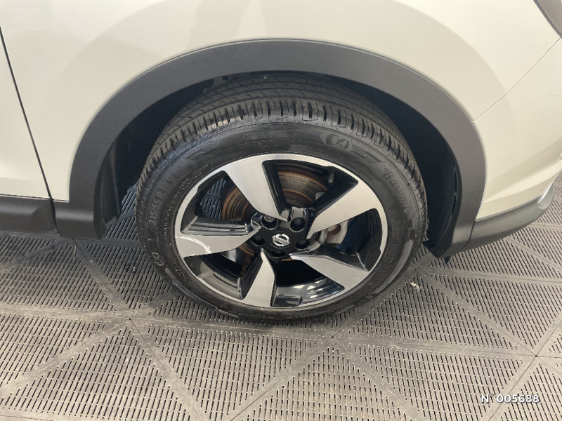 Nissan Qashqai Qashqai 1.2 DIG-T 115 N-Vision 2017 - photo n°8 Nissan Qashqai Qashqai 1.2 DIG-T 115 N-Vision  occasion à Le Havre - photo n°8
