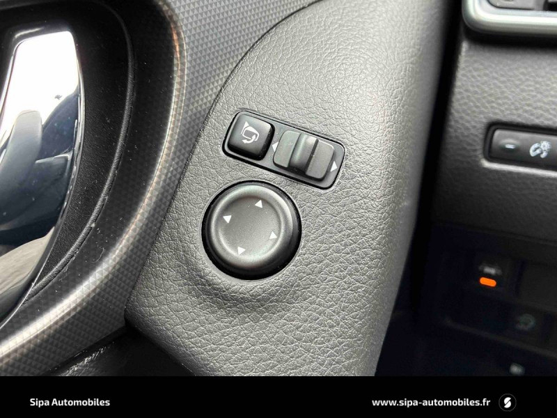 Nissan Qashqai Qashqai 1.3 DIG-T 140 N-Connecta 5p 2019 - photo n°17 Nissan Qashqai Qashqai 1.3 DIG-T 140 N-Connecta 5p  occasion à Mérignac - photo n°17