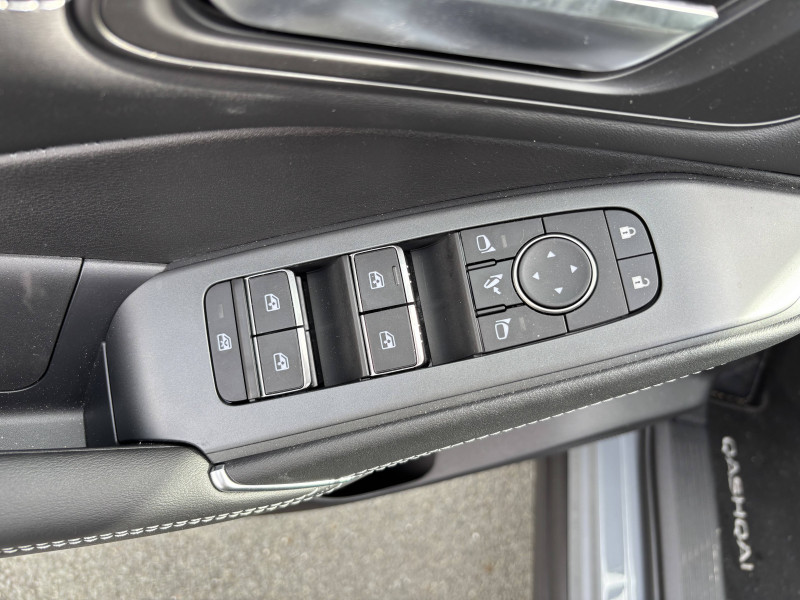 Nissan Qashqai Qashqai e-Power 190 ch N-Connecta 5p 2024 - photo n°20 Nissan Qashqai Qashqai e-Power 190 ch N-Connecta 5p  occasion à Angoulins - photo n°20