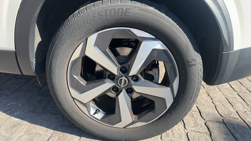 Nissan Qashqai Qashqai e-Power 190 ch N-Connecta 5p 2025 - photo n°12 Nissan Qashqai Qashqai e-Power 190 ch N-Connecta 5p  occasion à Mont-de-Marsan - photo n°12