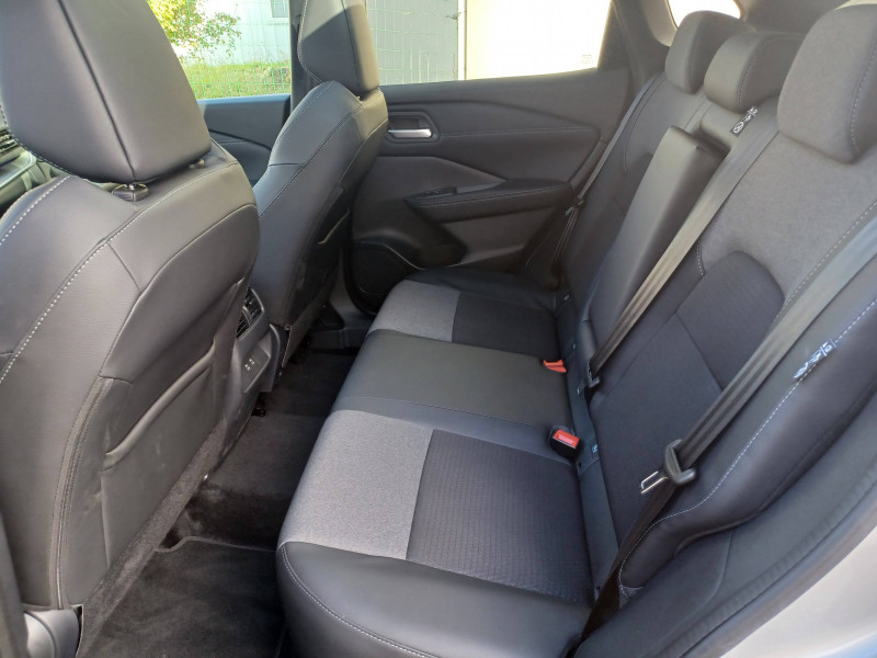 Nissan Qashqai Qashqai Hybrid e-Power Gen3 190 ch N-Connecta 5p 2025 - photo n°18 Nissan Qashqai Qashqai Hybrid e-Power Gen3 190 ch N-Connecta 5p  occasion à Angoulins - photo n°18