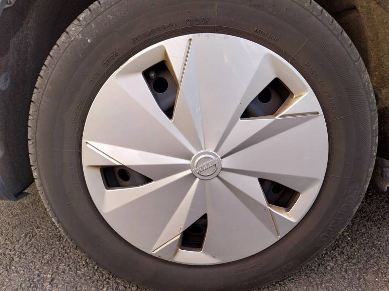 Nissan Townstar FOURGON L1 TCE 130 BVM ACENTA 2022 - photo n°9 Nissan Townstar FOURGON L1 TCE 130 BVM ACENTA  occasion à Chauray - photo n°9