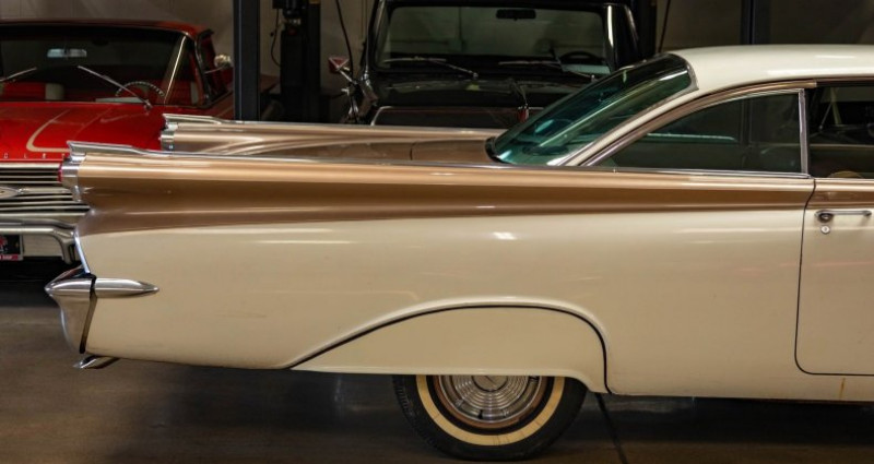 Oldmobile 88 Eighty-Eight 1959 - photo n°2 Oldmobile 88 Eighty-Eight  occasion à LYON - photo n°2