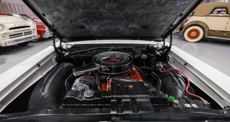 Oldmobile Cutlass  1965 - photo n°3 Oldmobile Cutlass   occasion à LYON - photo n°3