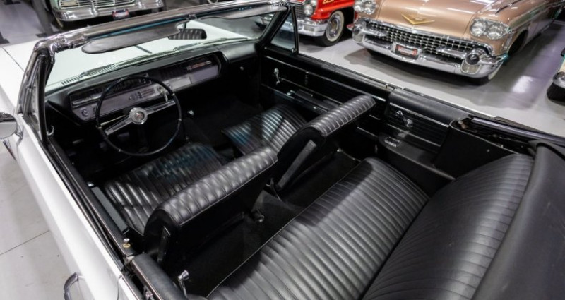 Oldmobile Cutlass  1965 - photo n°2 Oldmobile Cutlass   occasion à LYON - photo n°2