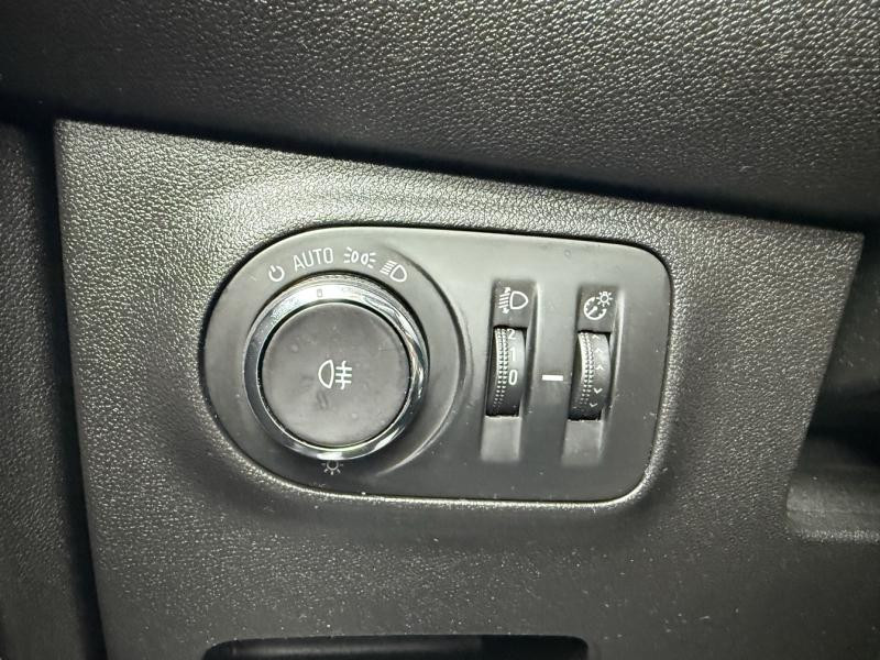 Opel Adam 1.4 Twinport 87ch Unlimited Start/Stop  occasion  Vert-Saint-Denis - photo n18