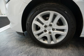 Opel Astra Sports tourer 1.2 Turbo 110 ch BVM  occasion  Beaupuy - photo n9