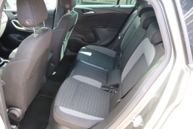 Opel Astra Sports tourer 1.2 Turbo 110 ch BVM  occasion  Beaupuy - photo n8