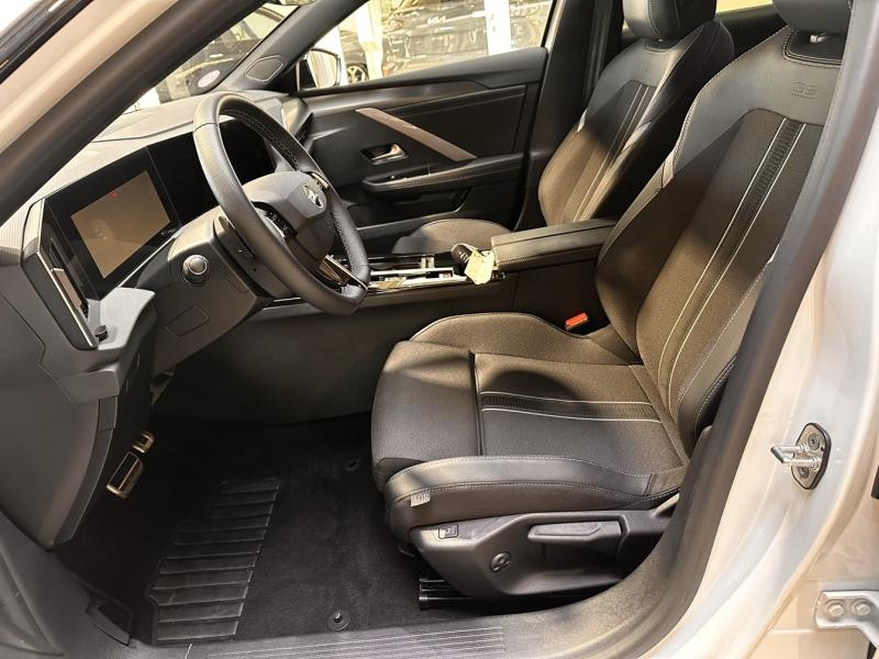 Opel Astra Sports tourer 1.2 Turbo Hybrid 136ch GS e-DCT 6  occasion  Brie-Comte-Robert - photo n9