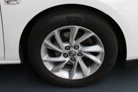Opel Astra Sports tourer 1.5 Diesel 122 ch BVM  occasion  Beaupuy - photo n7