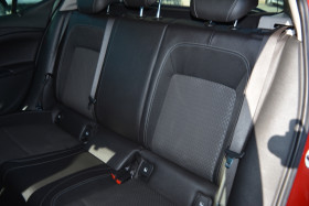 Opel Astra 1.4 TURBO 125CH START&STOP INNOVATION  occasion � Toulouse - photo n�17