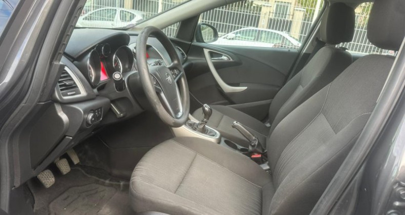 Opel Astra 1.4 Twinport 100 ch Enjoy 2011 - photo n°7 Opel Astra 1.4 Twinport 100 ch Enjoy  occasion à villeneuve-Saint-Georges - photo n°7