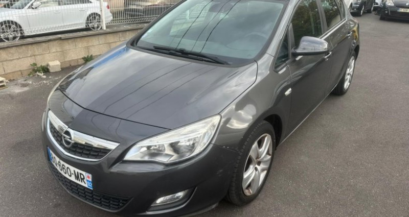 Opel Astra 1.4 Twinport 100 ch Enjoy 2011 - photo n°2 Opel Astra 1.4 Twinport 100 ch Enjoy  occasion à villeneuve-Saint-Georges - photo n°2