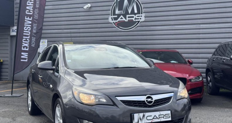 Opel Astra 1.7 CDTI FAP - 125 J BERLINE Sport 2010 - photo n°2 Opel Astra 1.7 CDTI FAP - 125 J BERLINE Sport  occasion à Chateaubernard - photo n°2