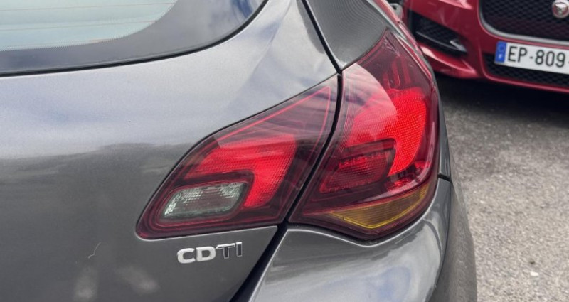 Opel Astra 1.7 CDTI FAP - 125 J BERLINE Sport 2010 - photo n°7 Opel Astra 1.7 CDTI FAP - 125 J BERLINE Sport  occasion à Chateaubernard - photo n°7