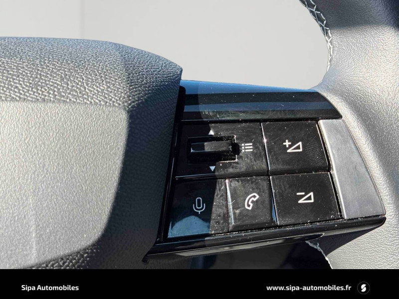 Opel Astra Astra 1.2 Turbo 110 ch BVM6 Edition 5p 2023 - photo n°16 Opel Astra Astra 1.2 Turbo 110 ch BVM6 Edition 5p  occasion à Toulouse - photo n°16