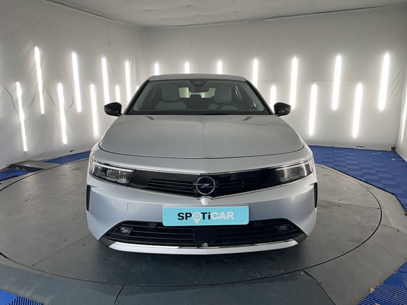 Opel Astra Astra Hybrid 180 ch BVA8 Elegance Business 5p 2023 - photo n°2 Opel Astra Astra Hybrid 180 ch BVA8 Elegance Business 5p  occasion à Toulouse - photo n°2