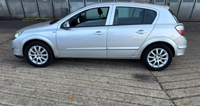 Opel Astra III 1.6 Twinport Enjoy Easytronic 5p 2004 - photo n°5 Opel Astra III 1.6 Twinport Enjoy Easytronic 5p  occasion à Wissous - photo n°5