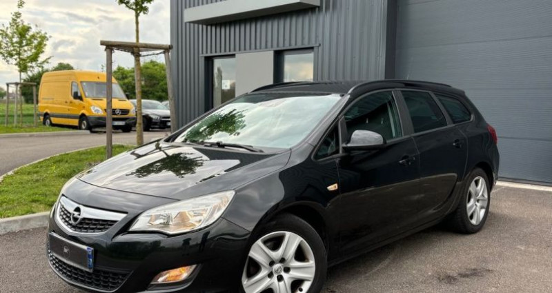 Opel Astra SPORTS TOURER 1.7 CDTI 130 CH DESIGN CAR