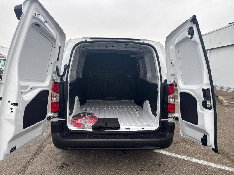 Opel Combo CARGO ELECTRIQUE COMBO-E CARGO XL 700 KG ELECTRIQUE 100 KW B  occasion  VERNOUILLET - photo n6