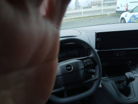 Opel Combo COMBO CARGO M DIESEL 100 CH MANUELLE  4p  occasion � Lescure-d'Albigeois - photo n�10