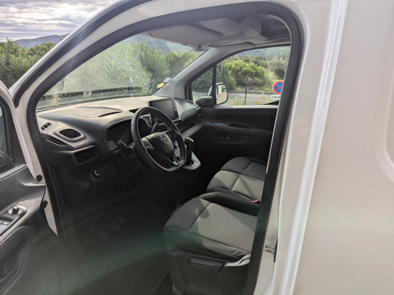 Opel Combo M 1.5 BlueHDi - 100 Start&Stop C.U.1000Kg  Fourgon M 2019 - photo n°13 Opel Combo M 1.5 BlueHDi - 100 Start&Stop C.U.1000Kg  Fourgon M  occasion à Ganges - photo n°13