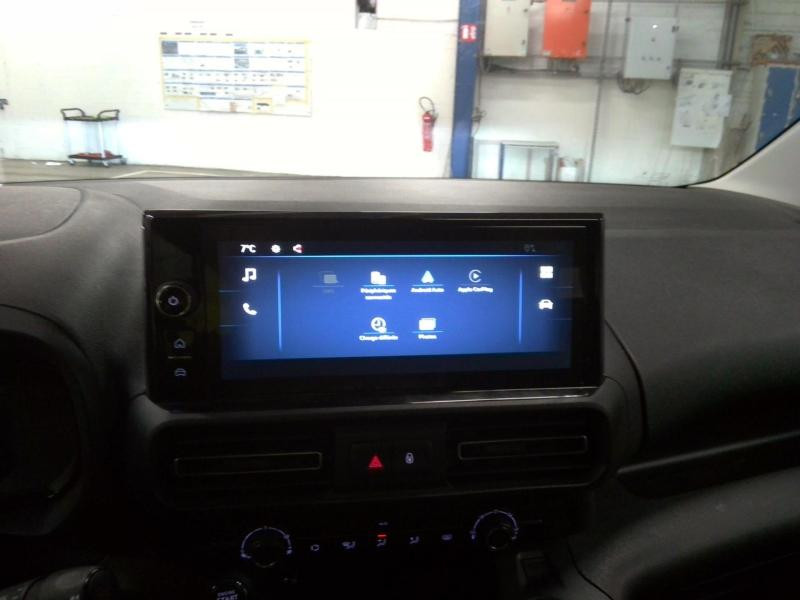 Opel Combo Taille XL - Electric 136ch - 54 kWh Elegance 7 PLACES  occasion  Vert-Saint-Denis - photo n5