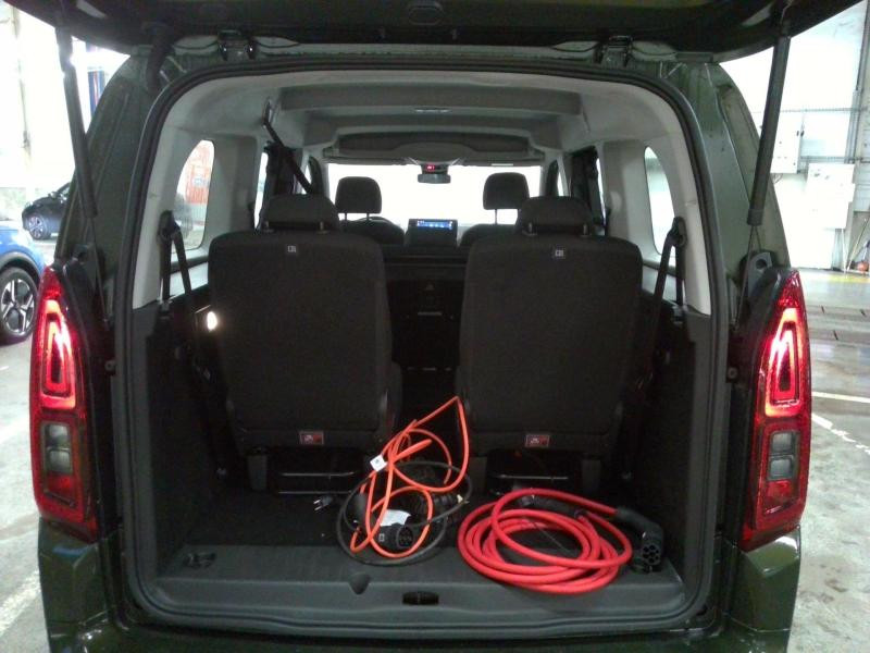 Opel Combo Taille XL - Electric 136ch - 54 kWh Elegance 7 places  occasion  Vert-Saint-Denis - photo n4