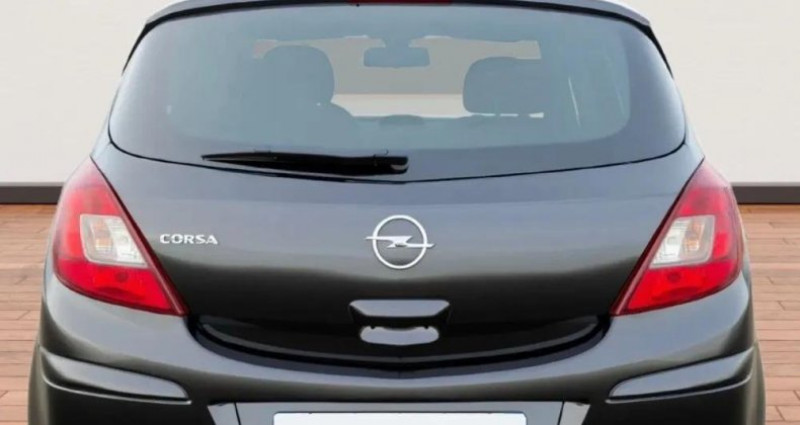 Opel Corsa (D) IV - 1.4i 88ch (5 cv) 16V - BVM5 - 5 Portes - Noir - Twi  occasion � Thiers - photo n�4