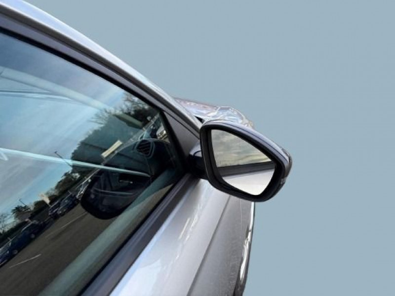 Opel Corsa 1.2 75 ch BVM5 Elegance Business  occasion � Le Born - photo n�11