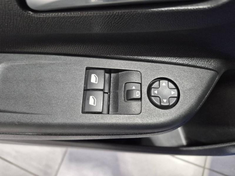 Opel Corsa 1.2 75 ch elegance business  occasion � Chaumont - photo n�17