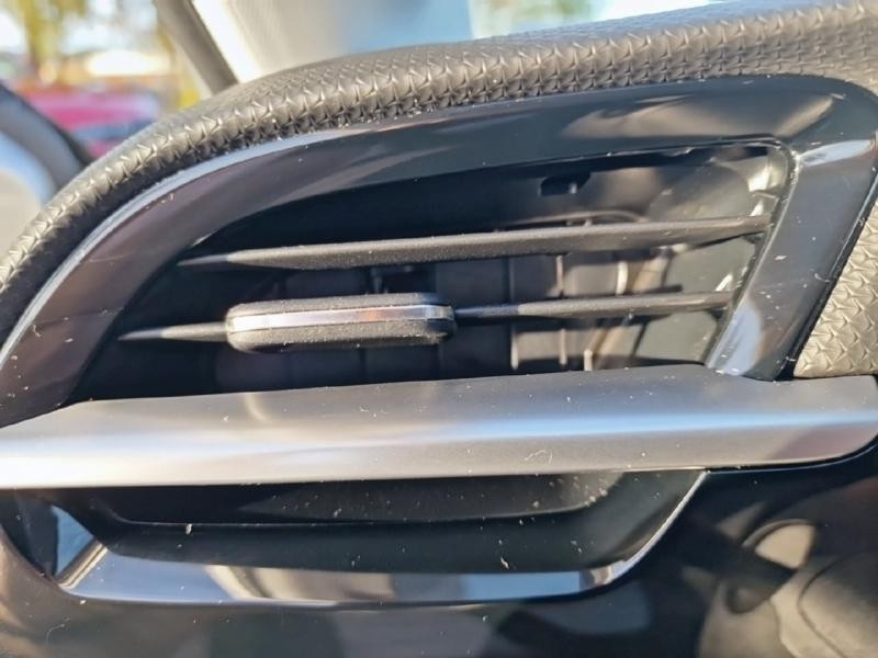 Opel Corsa 1.2 75ch Elegance Business  occasion � Le Mans - photo n�16