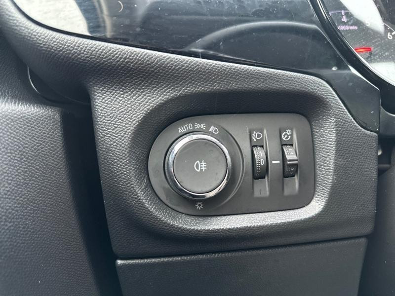 Opel Corsa 1.2 75ch Elegance Business  occasion � Le Havre - photo n�19