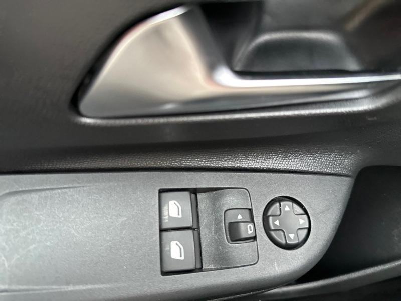 Opel Corsa 1.2 75ch Elegance Business  occasion � Le Havre - photo n�20