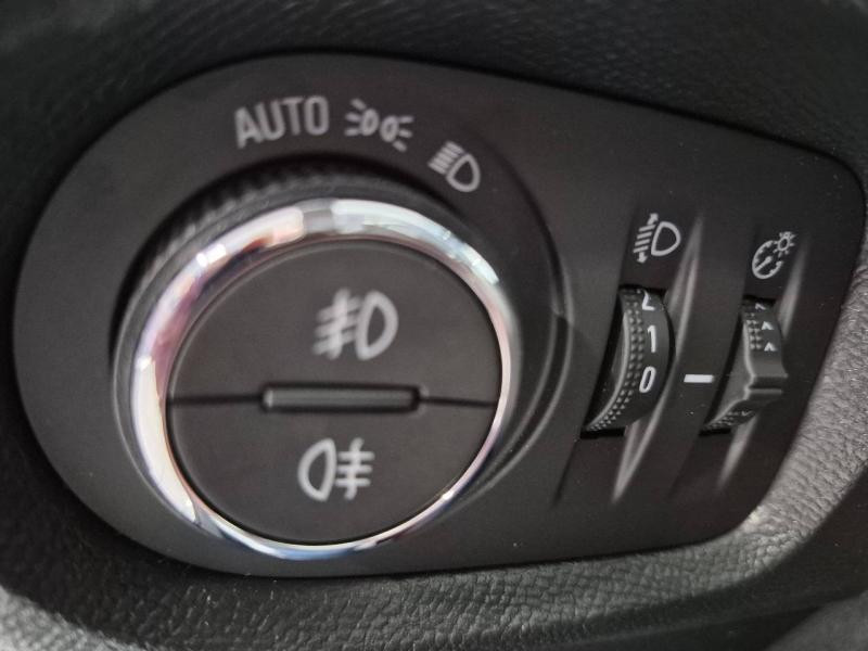 Opel Corsa 1.2 75ch  occasion  Chaumont - photo n19