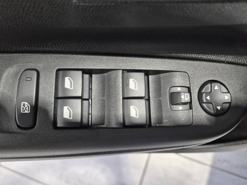 Opel Corsa 1.2 75ch  occasion  Chaumont - photo n14