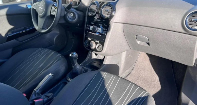 Opel Corsa 1,2 85 CH EDITION 111 / CLIM / 5 PORTES / MOTEUR A CHAINE  occasion � Berck - photo n�6