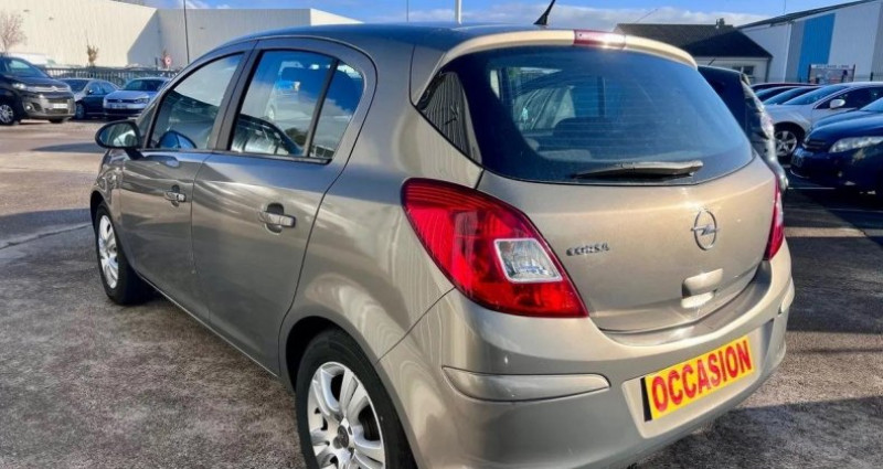 Opel Corsa 1,2 85 CH EDITION 111 / CLIM / 5 PORTES / MOTEUR A CHAINE  occasion � Berck - photo n�3